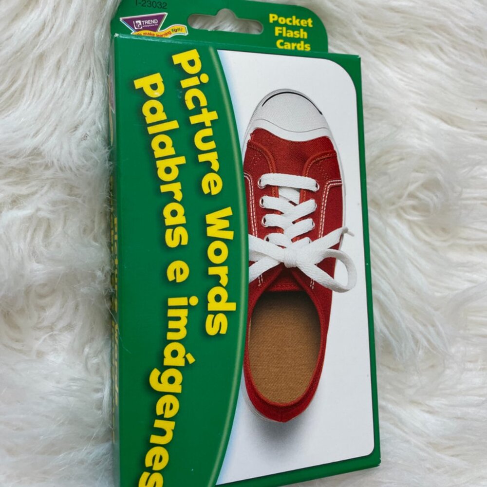 Pocket Flash Cards Spanish/English Picture Words 53 Flash Cards 3 Activity Cards